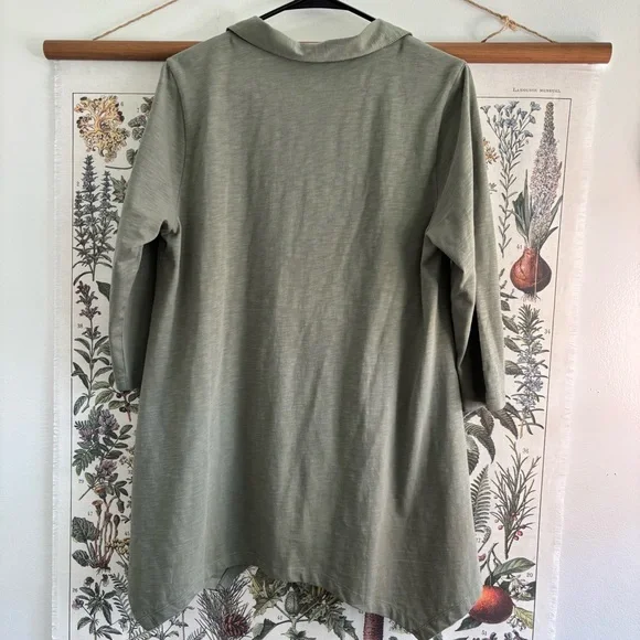 Soft Surroundings Sage Button Down Shirt Medium NWOT - Picture 5 of 6